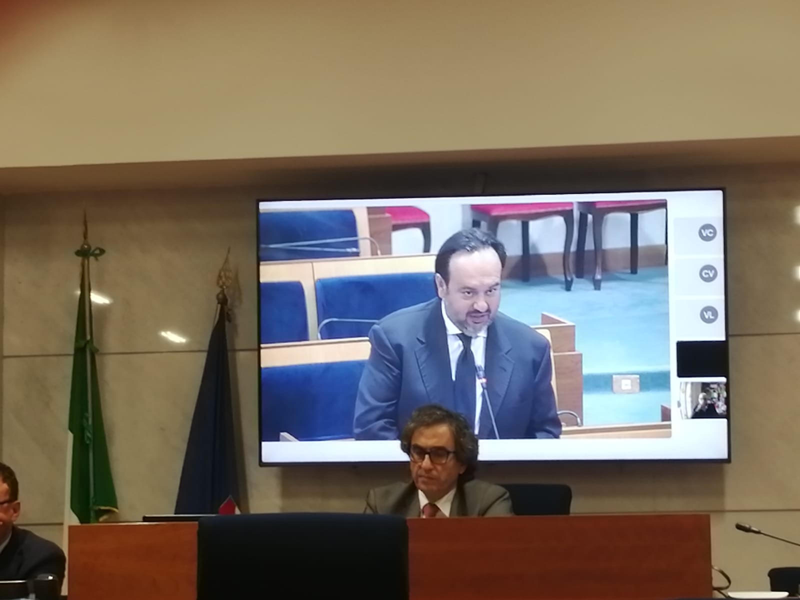 Valentino:  I fatti sono chiari e drammaticamente evidenti a tutti. 