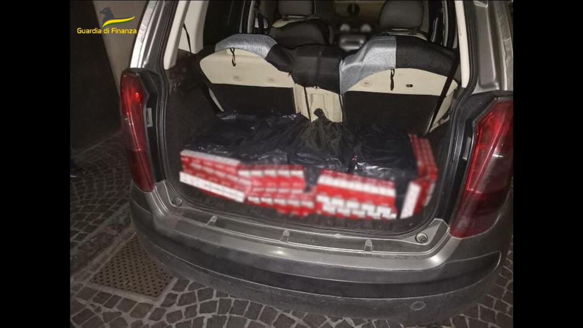 Contrabbando di sigarette, sette ordinanze cautelari - 