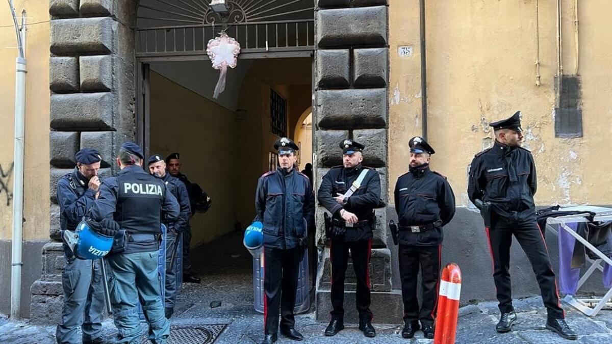 Sgomberi nel palazzo della camorra. - 