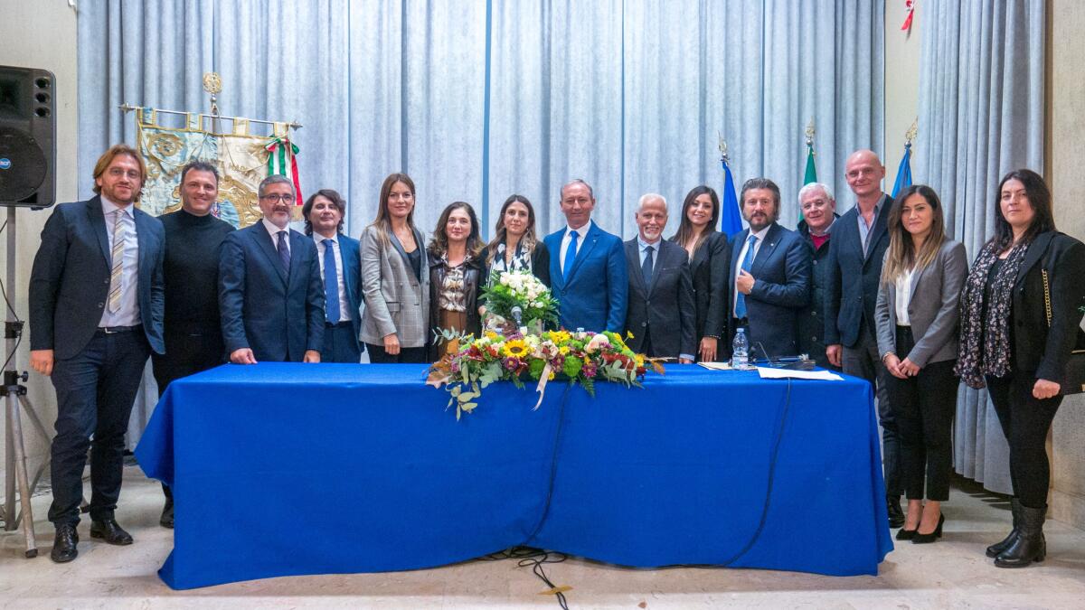 A Santa Maria a Vico eletta la prima Presidente del Consiglio donna - 