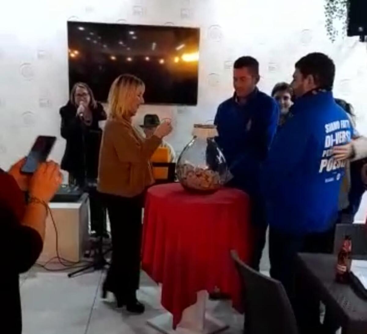 Lotteria di solidarietà. La Voce delle donne, devolve il ricavato ai ragazzi della Casa del Sorriso - 