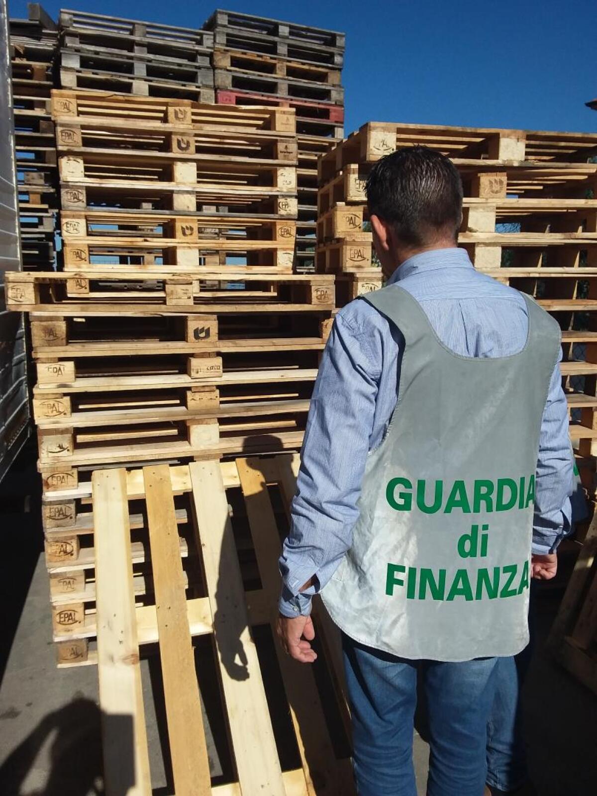 Sequestrate oltre 25 mila pallet irregolari e denunciati 6 responsabili. - 