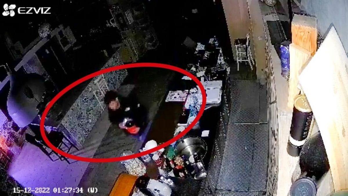 Entra in un ristorante e ruba un salvadanaio con i soldi destinati ai bimbi in ospedale - 