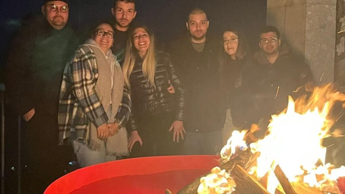Montefredane. Un braciere al posto delle luminarie natalizie. - 