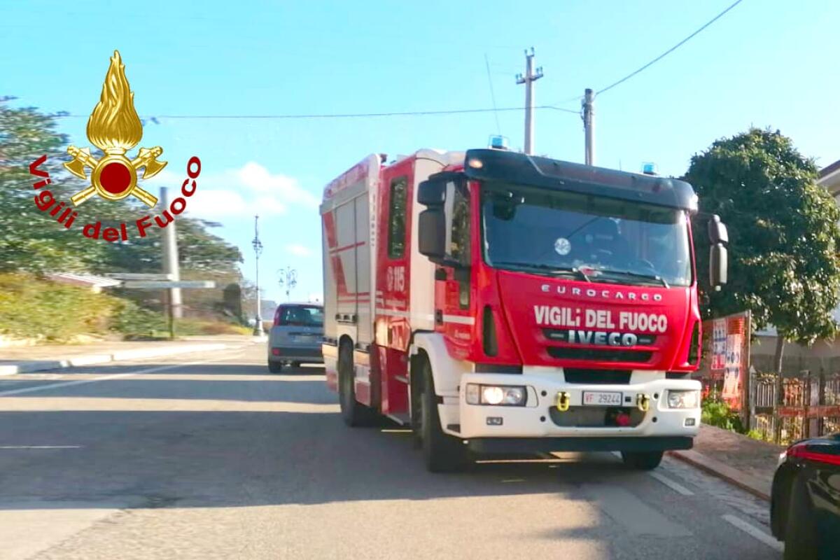 Non rispondeva ai richiami di parenti e vicini, trovato morto un 64enne - 