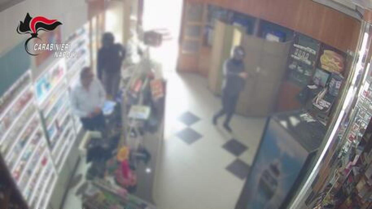 Rapine a tabaccai, sei arresti - 