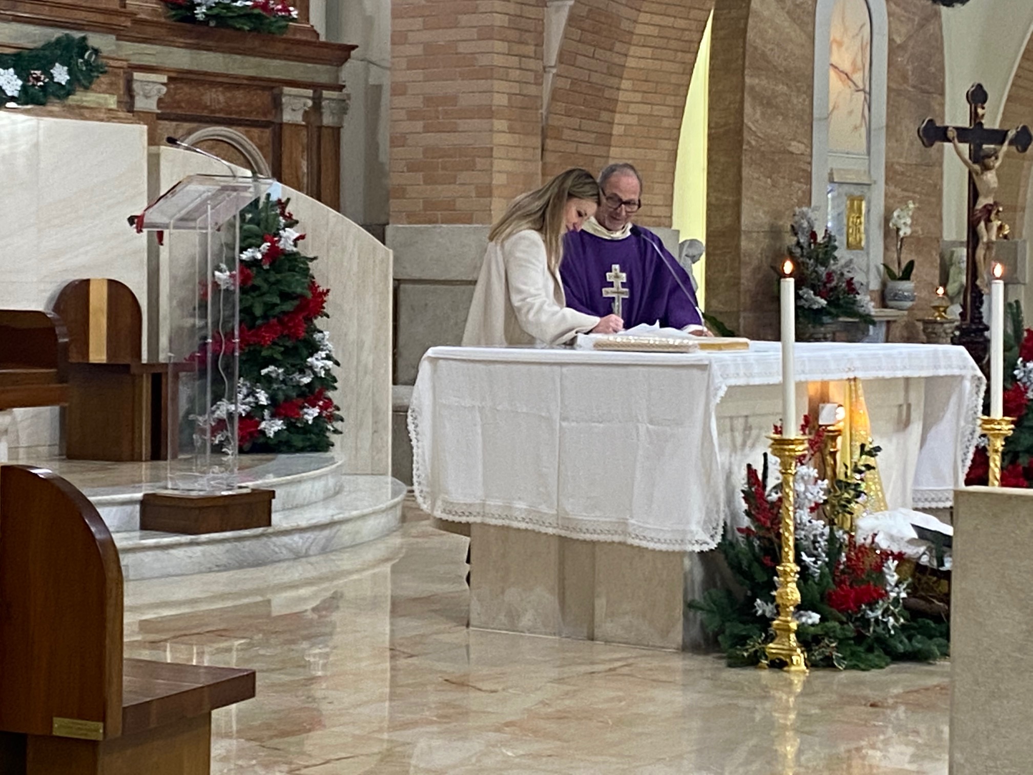 Gruppo De Vizia Sanità, nuovo impianto di luci alla Chiesa Madre di Pietrelcina