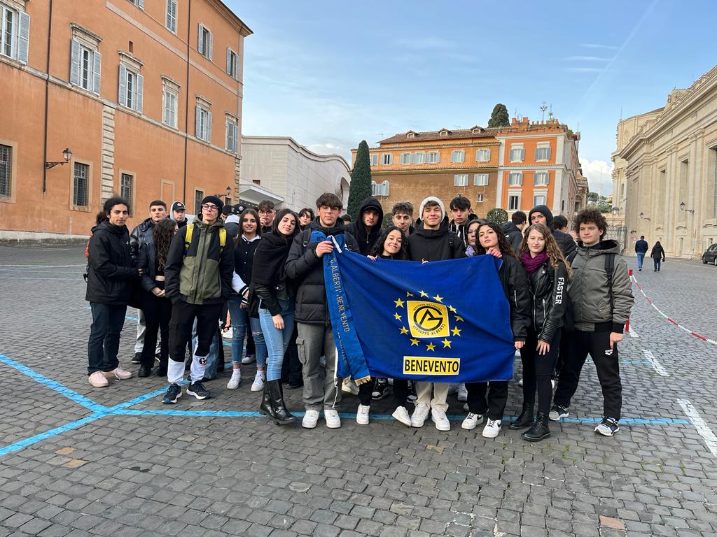 Gli studenti dell'IIS G. Alberti incontrano il Papa