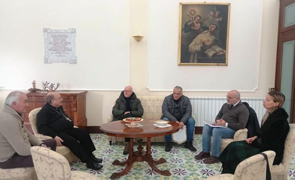 Ua delegazione dell’Us Acli di Benevento ha incontrato mons. Giuseppe Mazzafaro - 