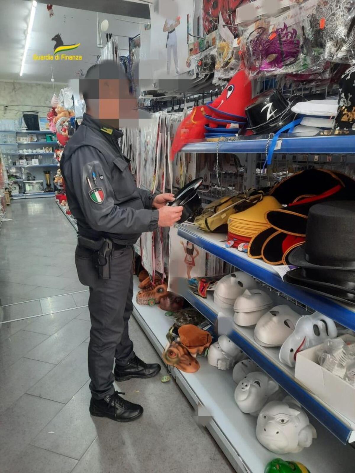 Carnevale, sequestrati oltre 10 mila prodotti non sicuri - 