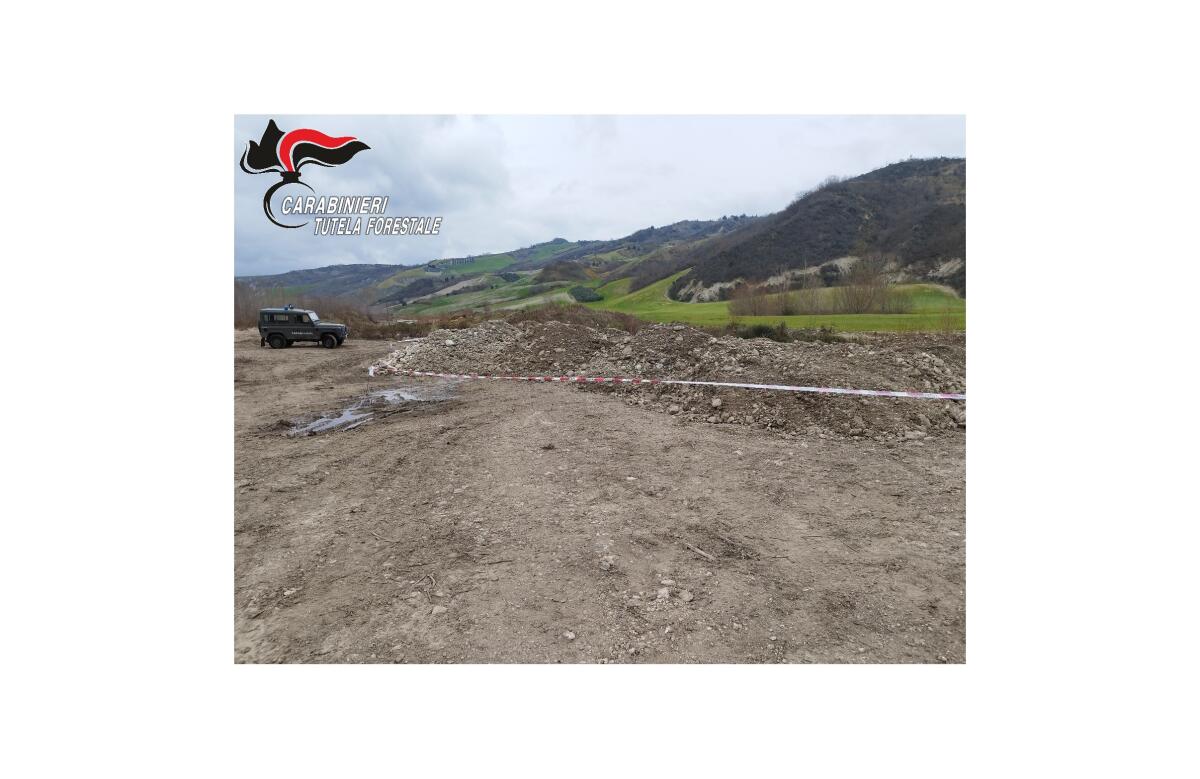 Sorpresi a rubare materiale inerte dal Torrente Miscano - 