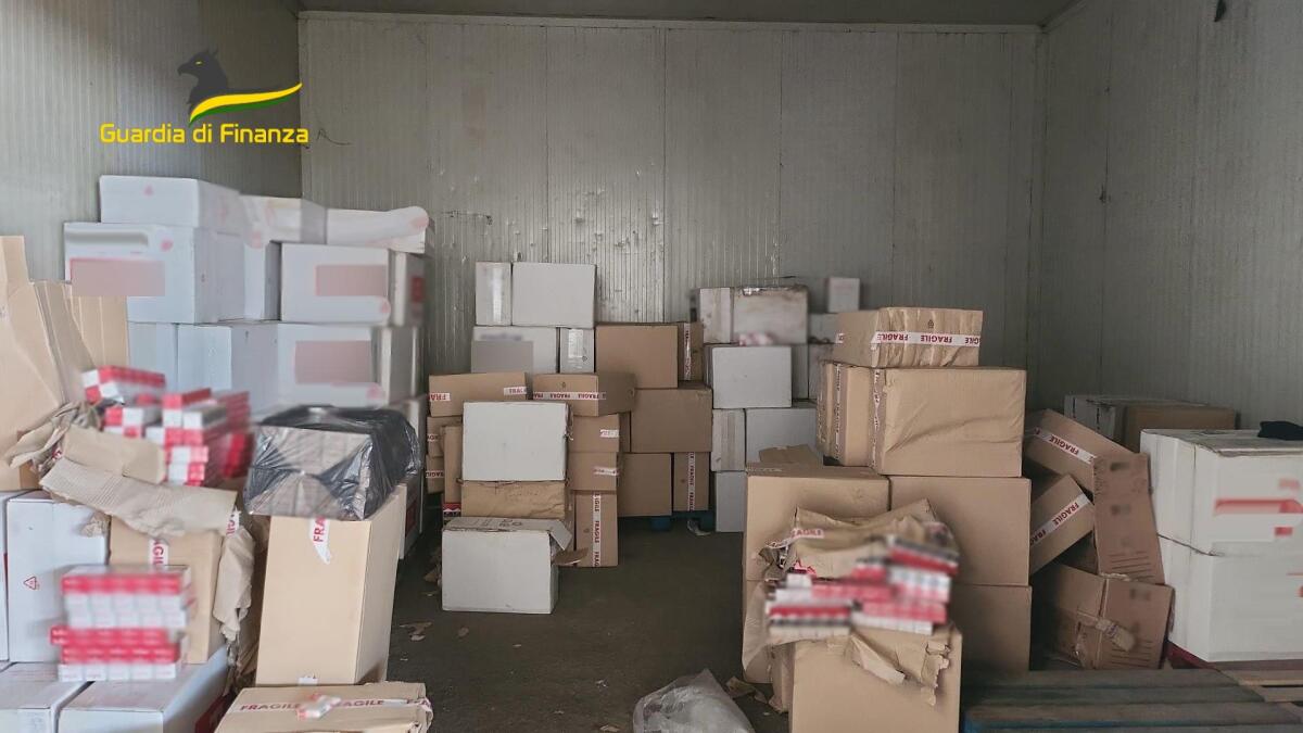 Sequestrate 4,6 tonnellate di sigarette di contrabbando, per un valore di oltre 800.000,00 euro - 