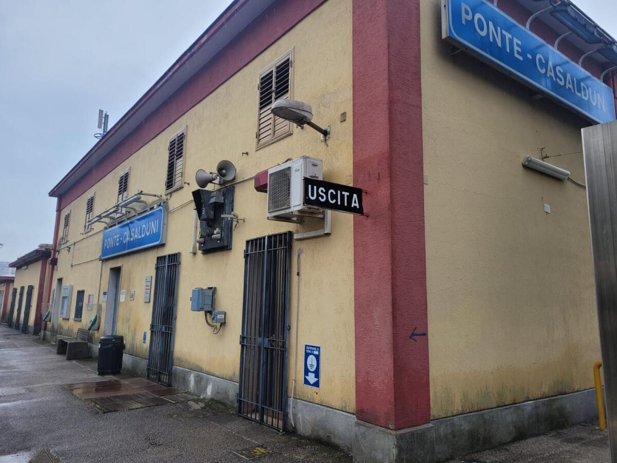 <em><strong>La Pro Loco Ad Pontem apre la nuova sede e restituisce alla "Città di Ponte" la Stazione Ponte-Casalduni.</strong></em> - 