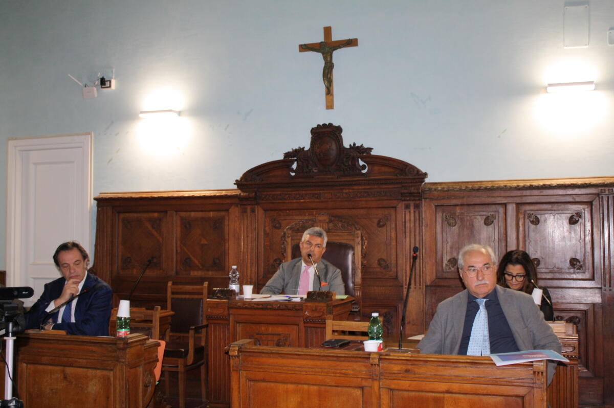 Trasferimento all'Ente d'Ambito dei rifiuti della Samte e di tutta l’impiantistica del ciclo rifiuti. - 