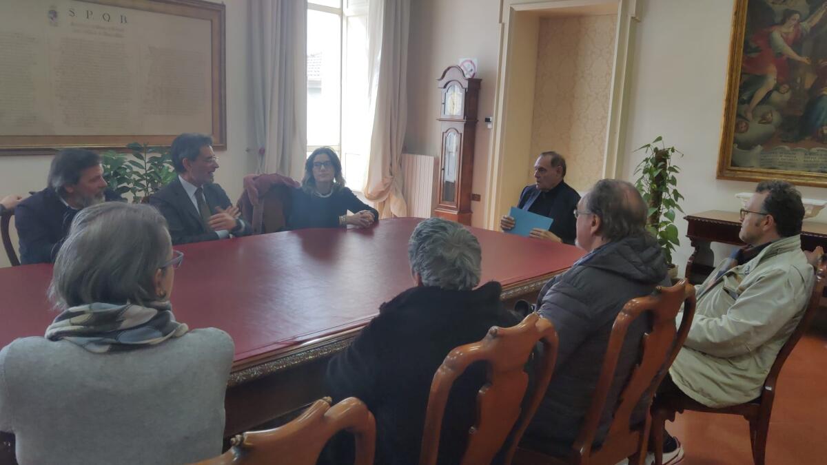 Un'area pubblica per Francesco Romano: il sindaco Mastella accetta la proposta - 