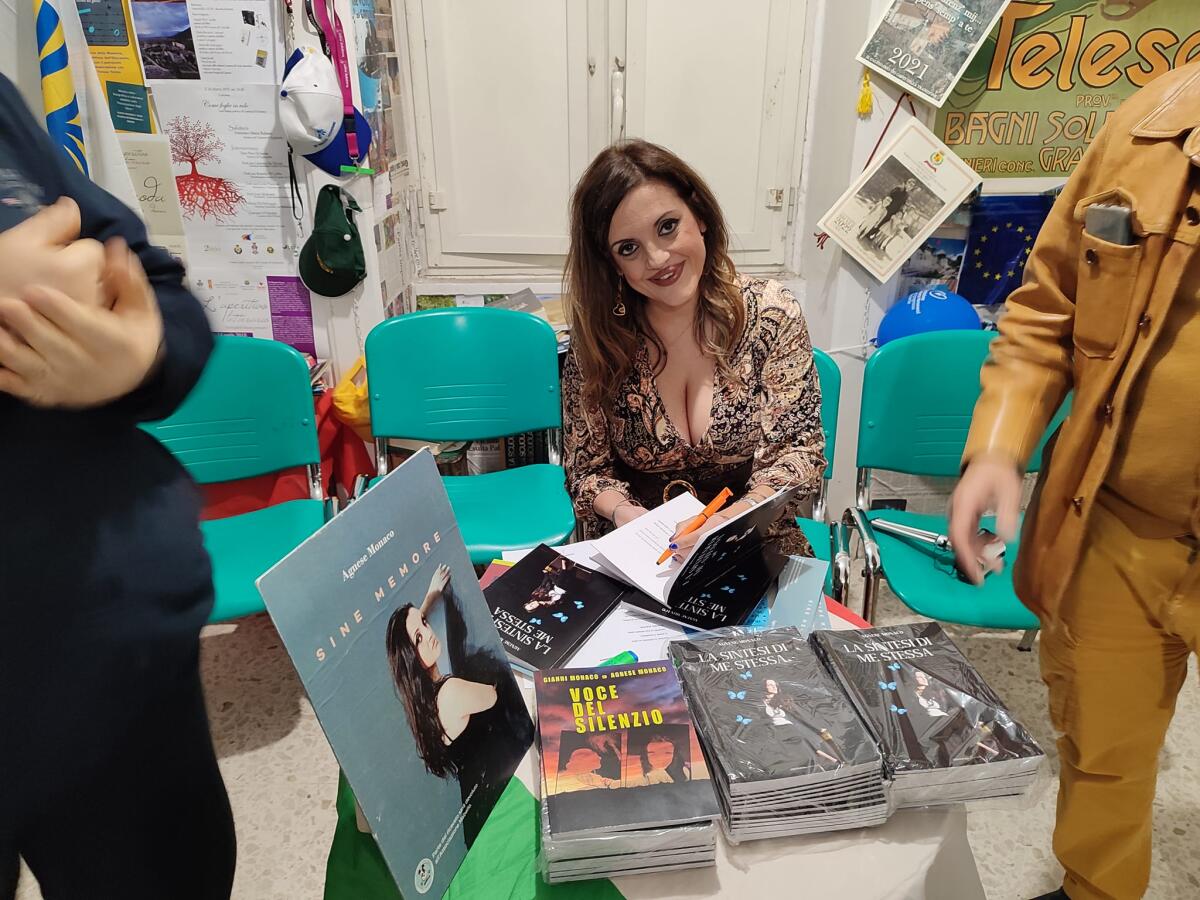 Presentato il nuovo libro di Agnese Monaco - 