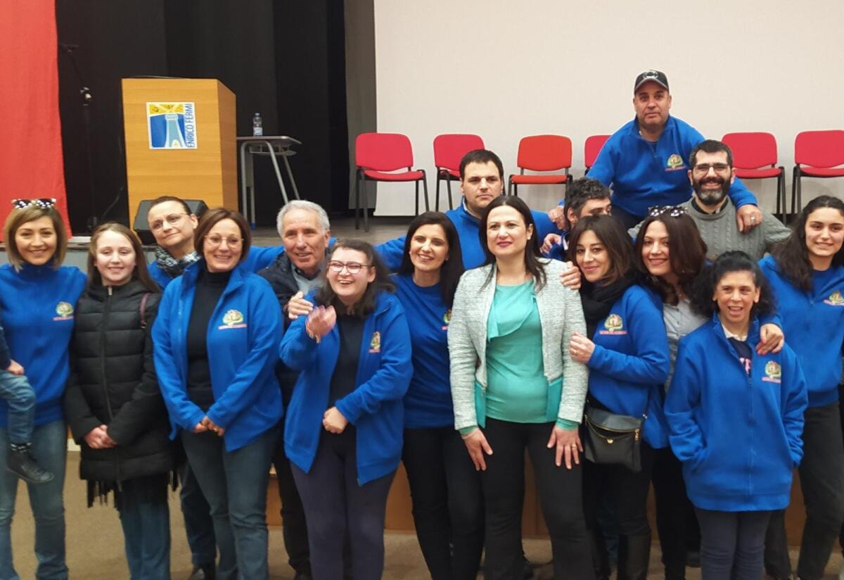 Montesarchio.L'Istituto di Istruzione Superiore Fermi,incontra i ragazzi della Casa del Sorriso. - 