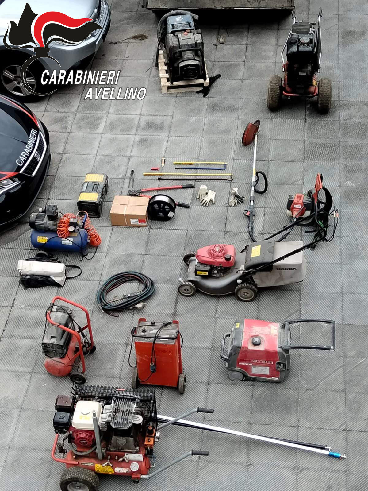Recuperate dai carabinieri attrezzature edili e agricole provento di furto - 