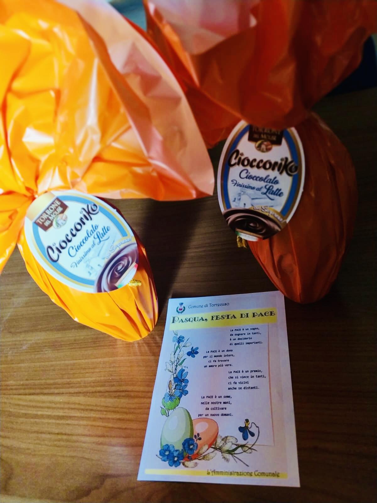 Uova di Pasqua ai piccoli torrecusani offerti dall’Amministrazione Comunale - 