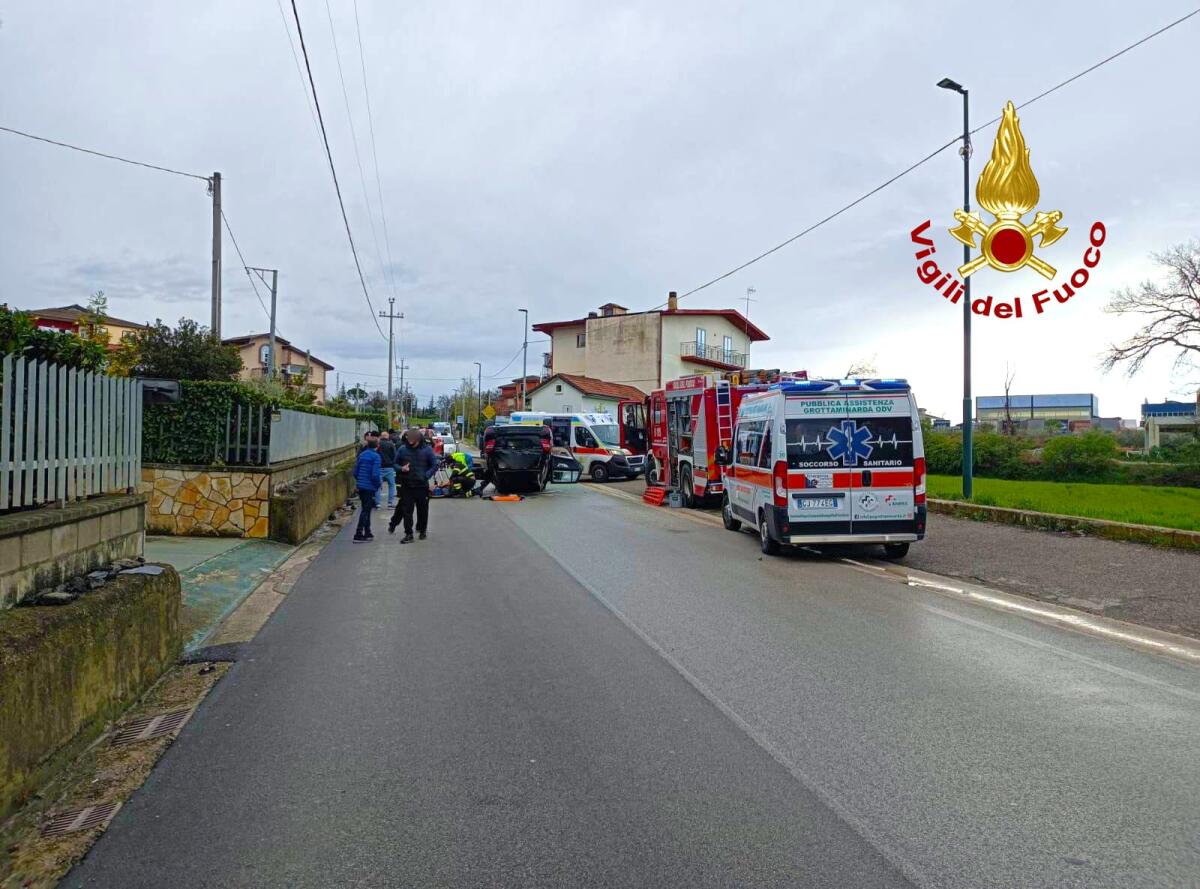Sei feriti in un incidente stradale a Grottaminarda - 