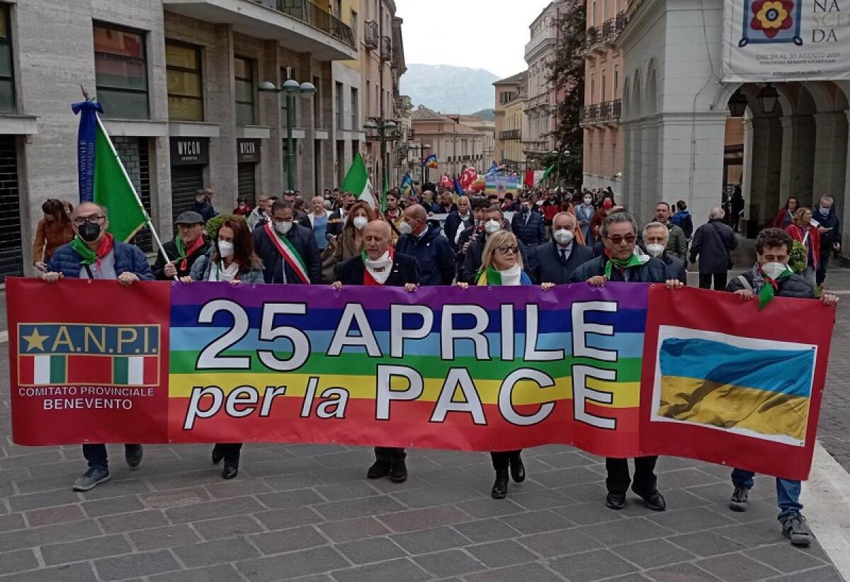 "Pace, Lavoro e Dignità": l'impegno delle Acli per il 25 Aprile e Primo Maggio - 