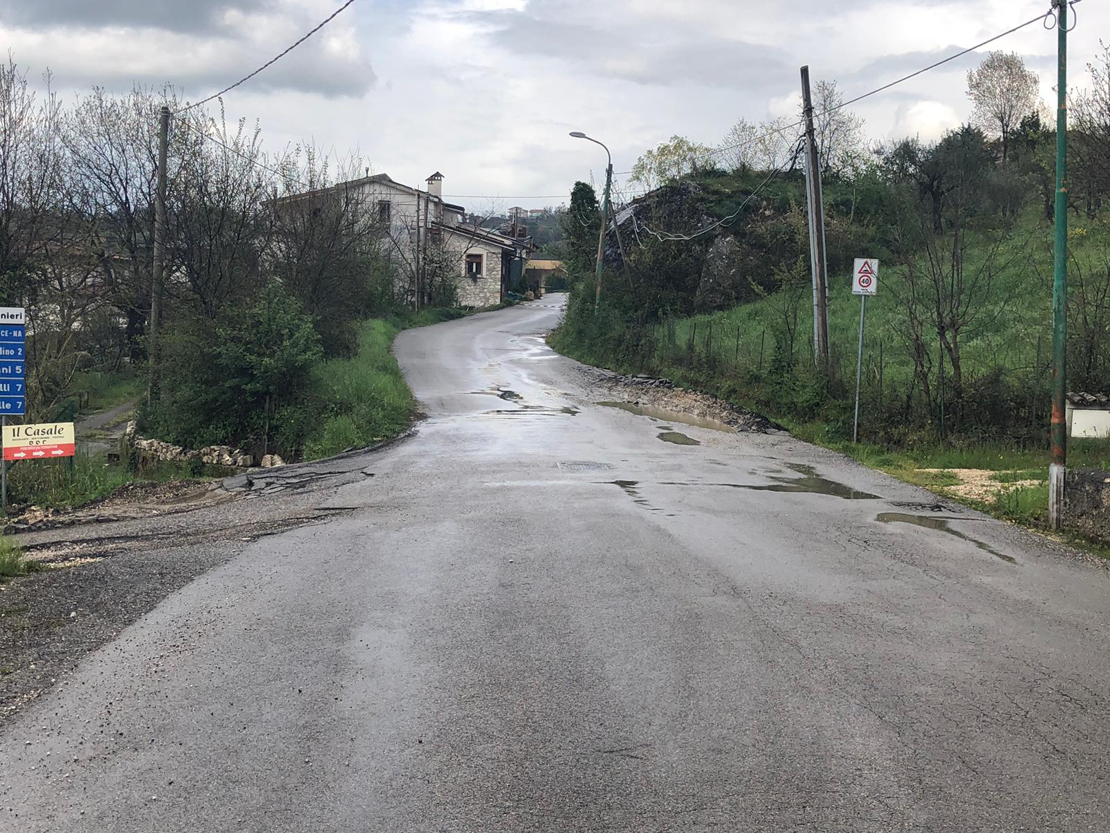 Roccabascerana. Con la chiusura al traffico di via Cuponi, aumentano disagi per chi deve raggiungere Avellino.