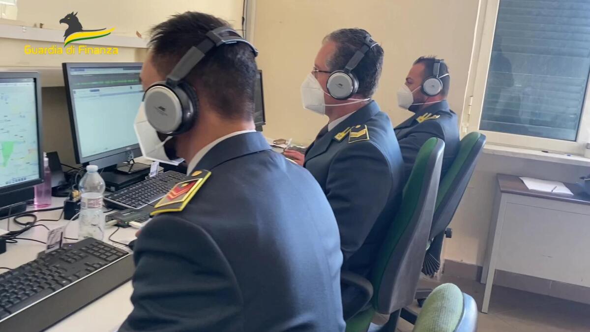 Ttruffa ai danni della Regione Campania, coinvolte 3 società e 7 persone - 