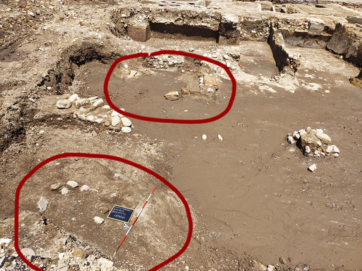 Scavi archeologici in piazza Santa Maria, trovate alcune tombe e grossi blocchi di tufo, forse di epoca sannita. - 