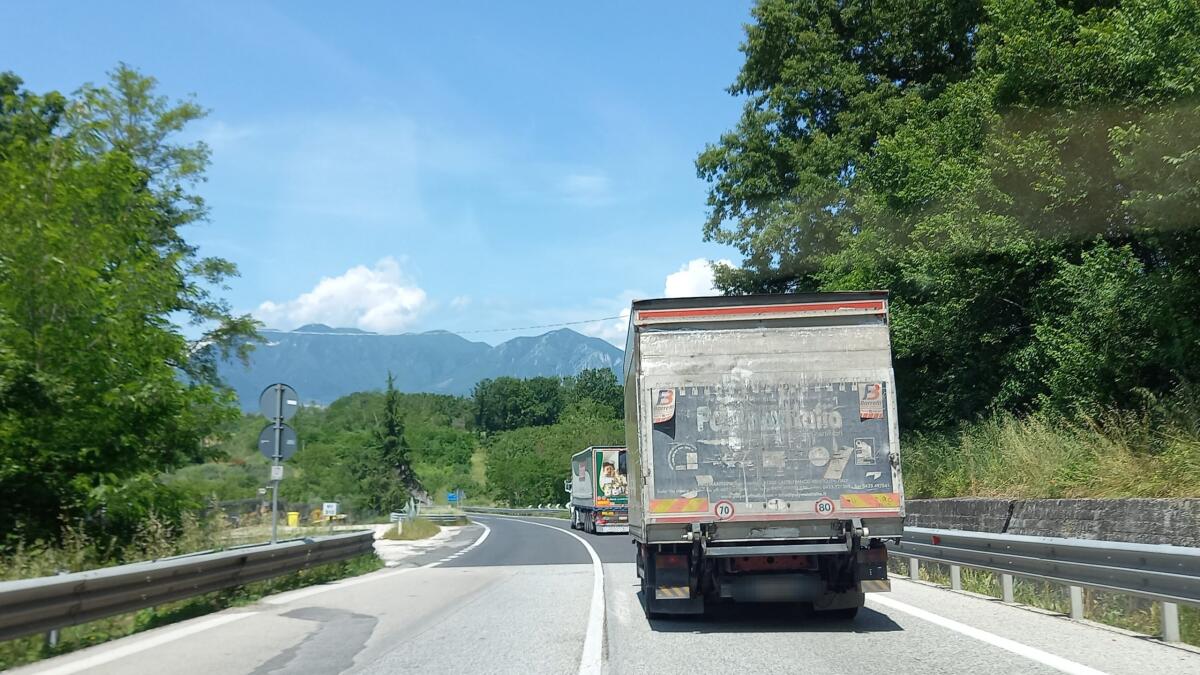 Rallentamenti e disagi sull'Ofantina: una vergogna - 