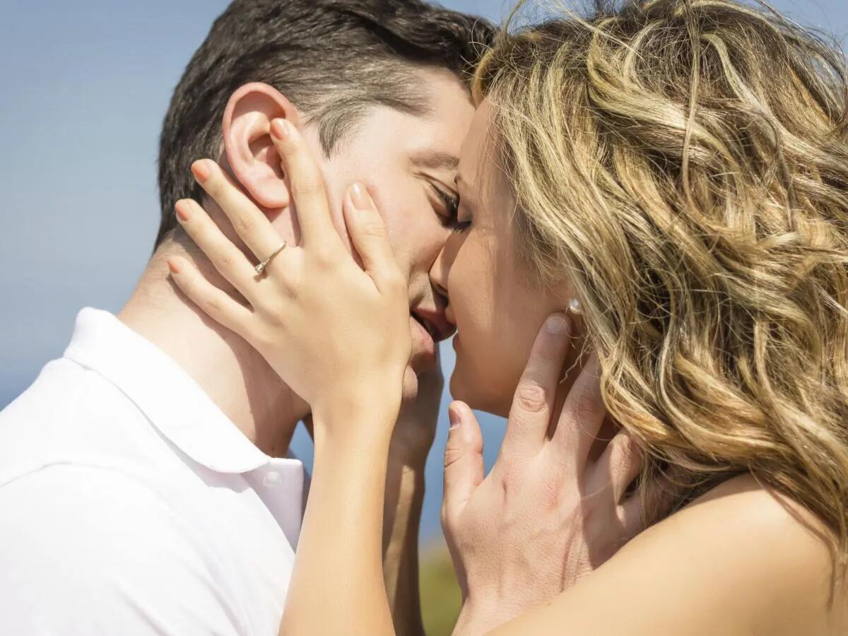 Amore e desiderio: come mantenere una relazione eccitante e soddisfacente. - 