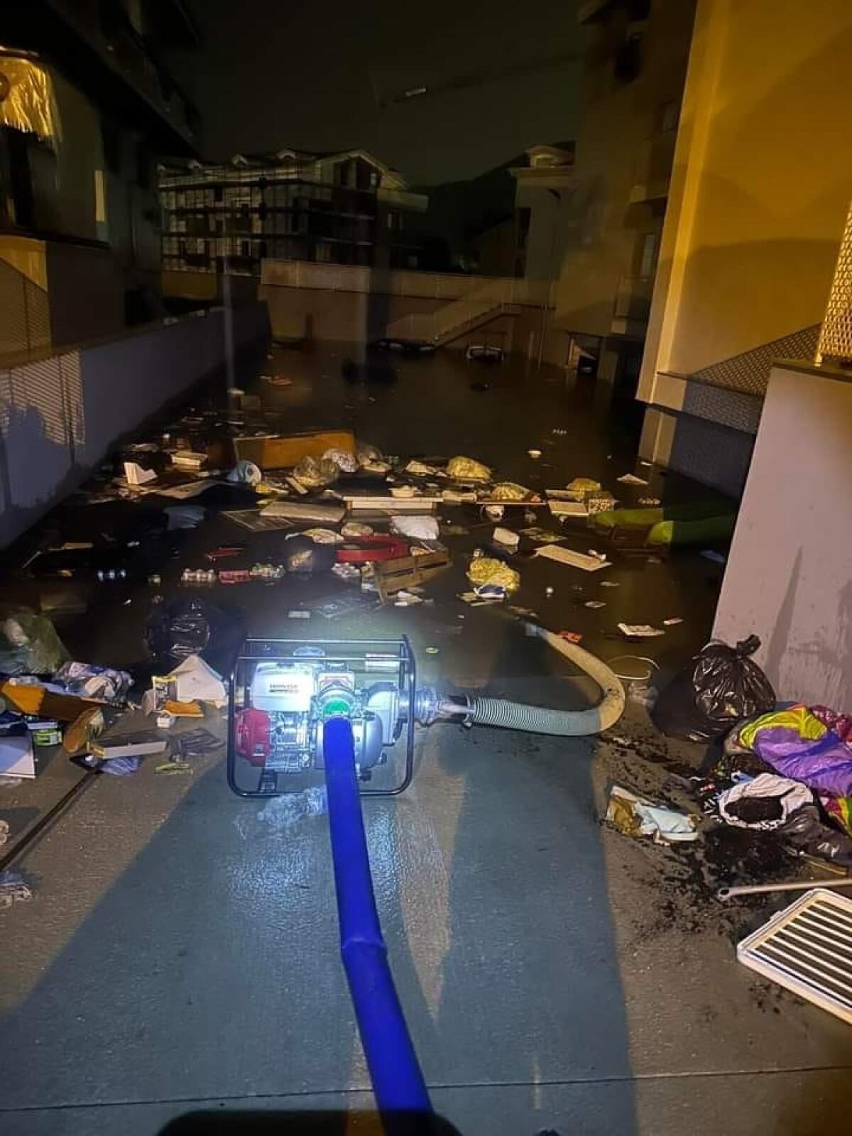 Cervinara. Volontari Protezione Civile impegnati in emergenza a Santa Maria a Vico - 