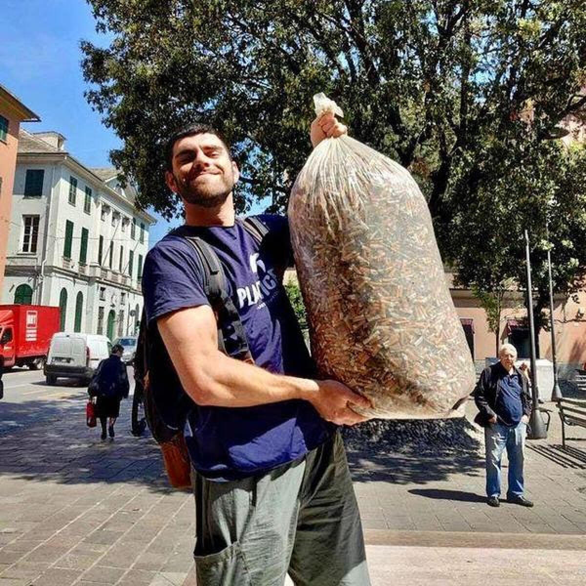 Campania: rimuovere 200 kg di mozziconi di sigarette per celebrare Giornata dell'Ambiente - 