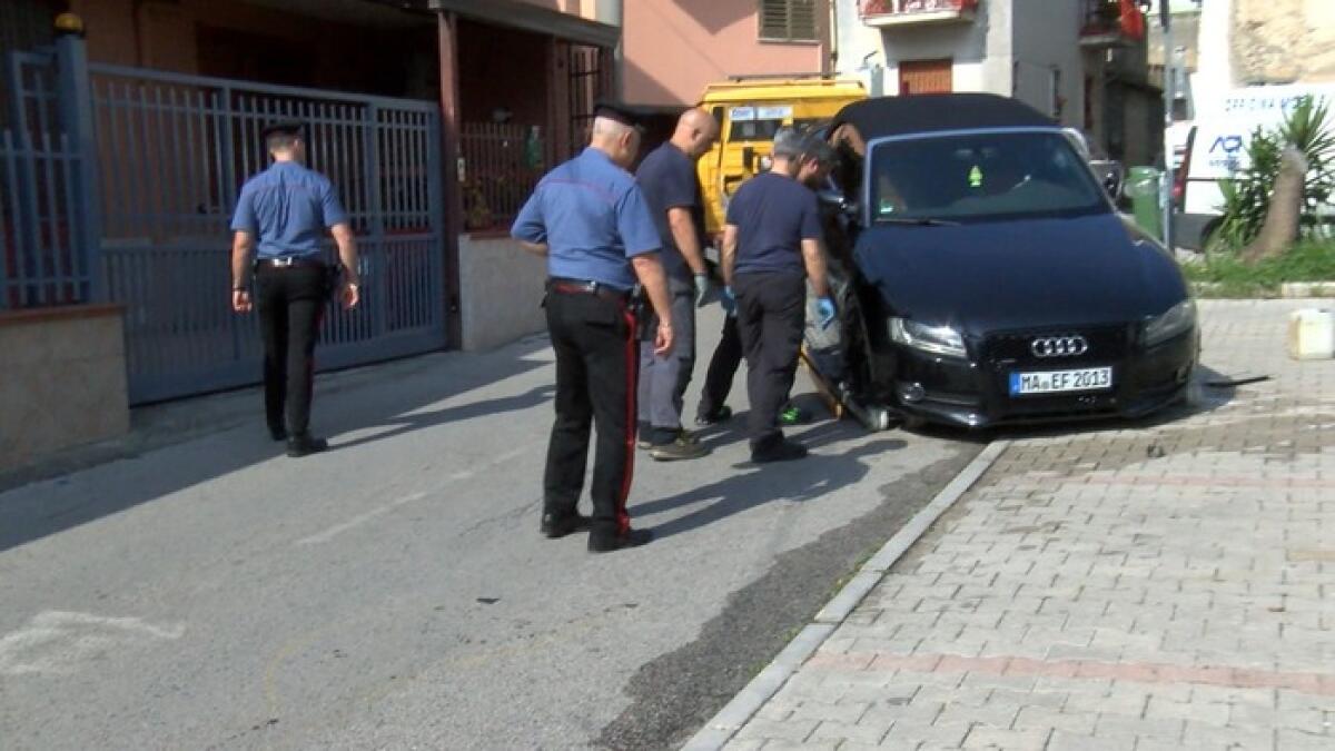 Tenta di uccidere la sua ex a colpi di pistola, poi fugge con una Maserati, arrestato Rino Crisci - 
