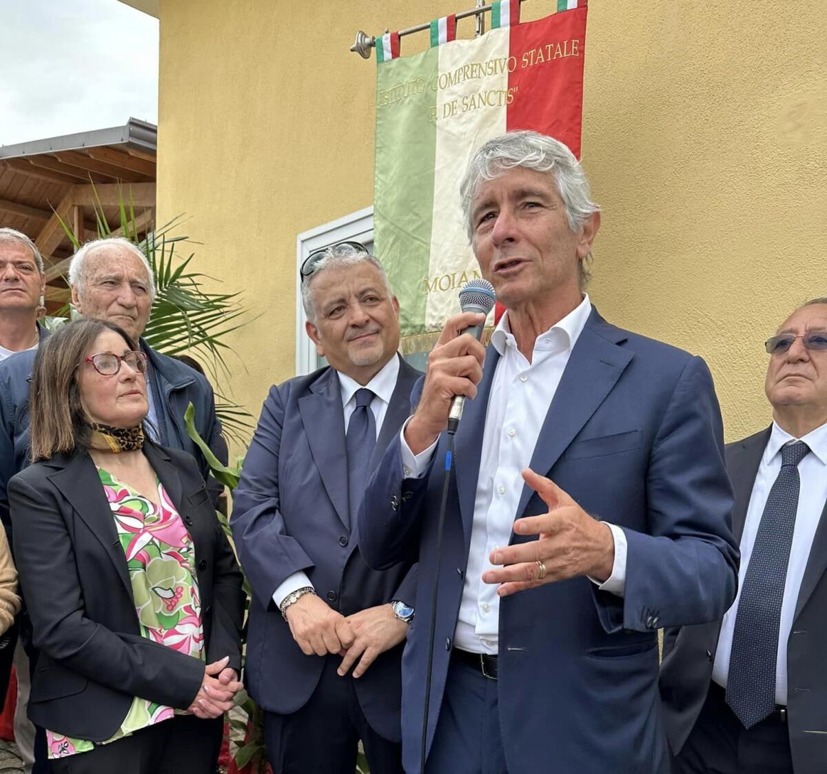 Bucciano. Complesso sportivo intitolato a Sabatino Ruggiero - 