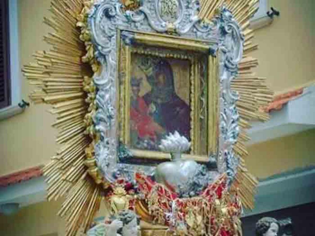 Alla Piana di San Lorenzo Maggiore è tutto pronto per la solennità della Madonna della Strada - 