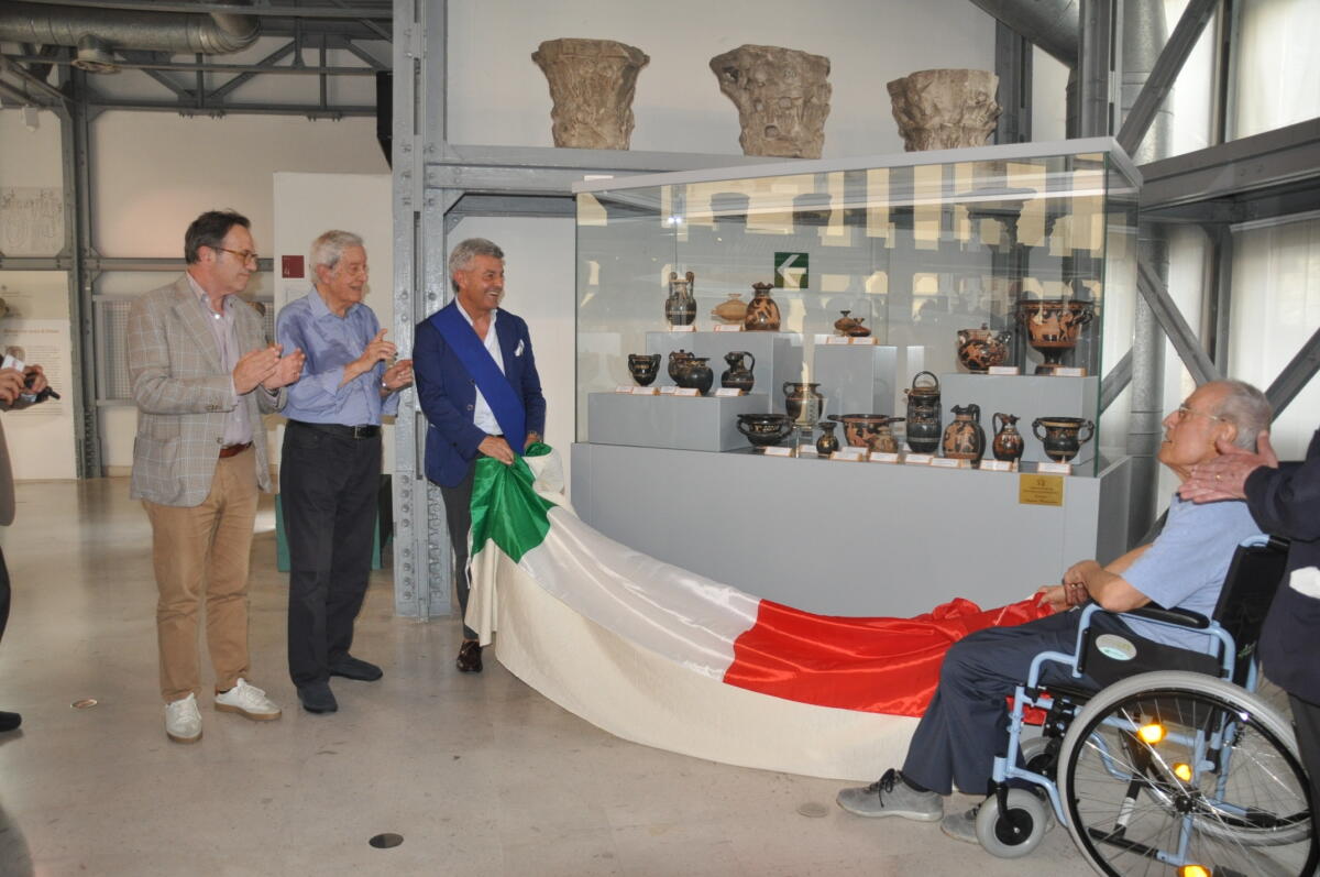 Consegnata al Museo del Sannio la collezione donata dal prof. Antonio Pietrantonio - 