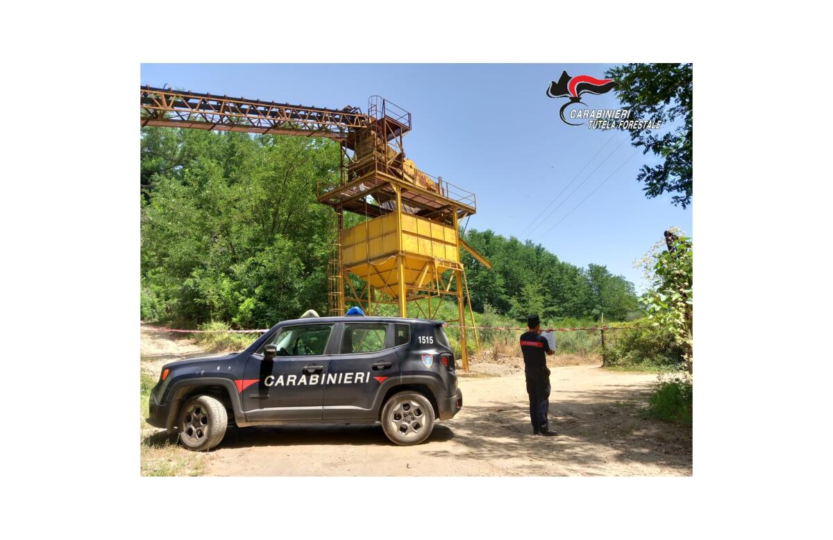 Durazzano. Carabinieri forestale sequestrano una cava abusiva - 