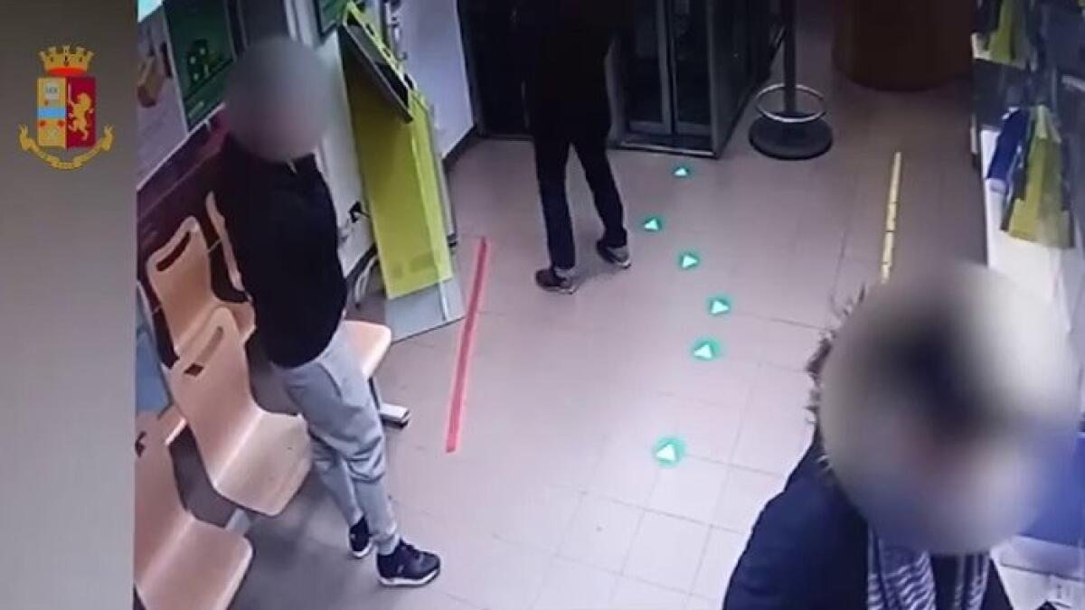 Rapinavano istituti di credito ed uffici postali, sette arresti - 