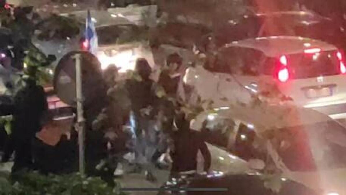Aggressione ai tifosi del Napoli che festeggiavano scudetto, denunciati 9 tifosi dell'Avellino - 