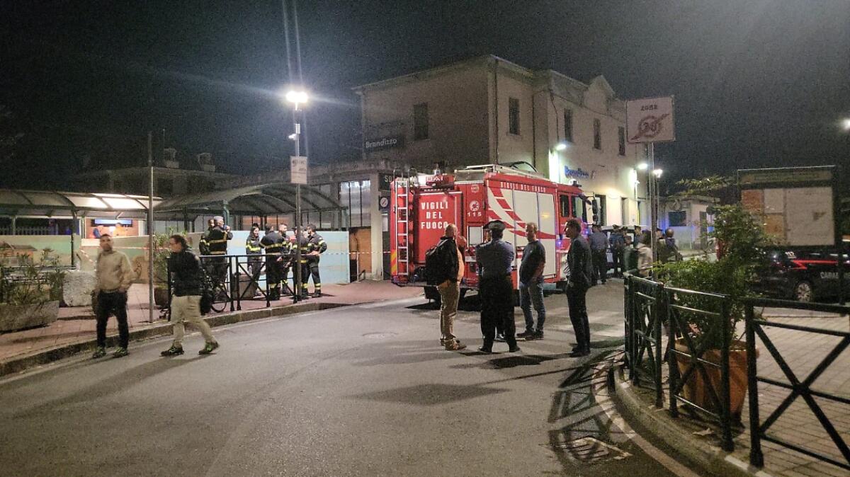 5 operai uccisi da un treno - 