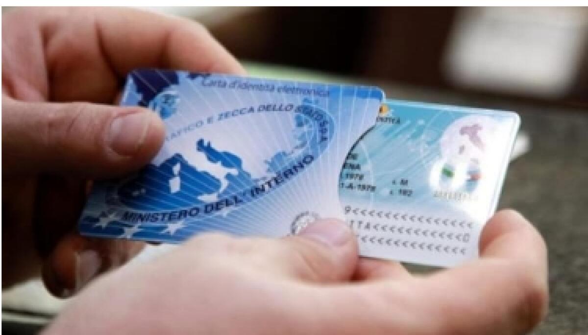 50enne sorpreso all'Ufficio Postale con documento falso: arrestato. - 