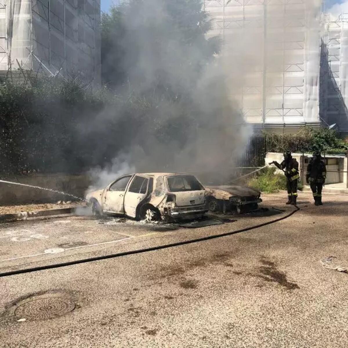 Dà fuoco ad una donna dopo lite per problemi condominiali. - 
