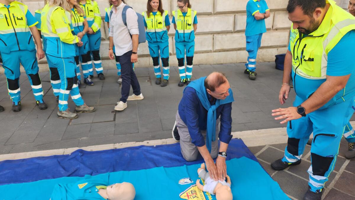 'Benevento Cardio-protetta', presentato il progetto sui defibrillatori in diverse zone della città - 