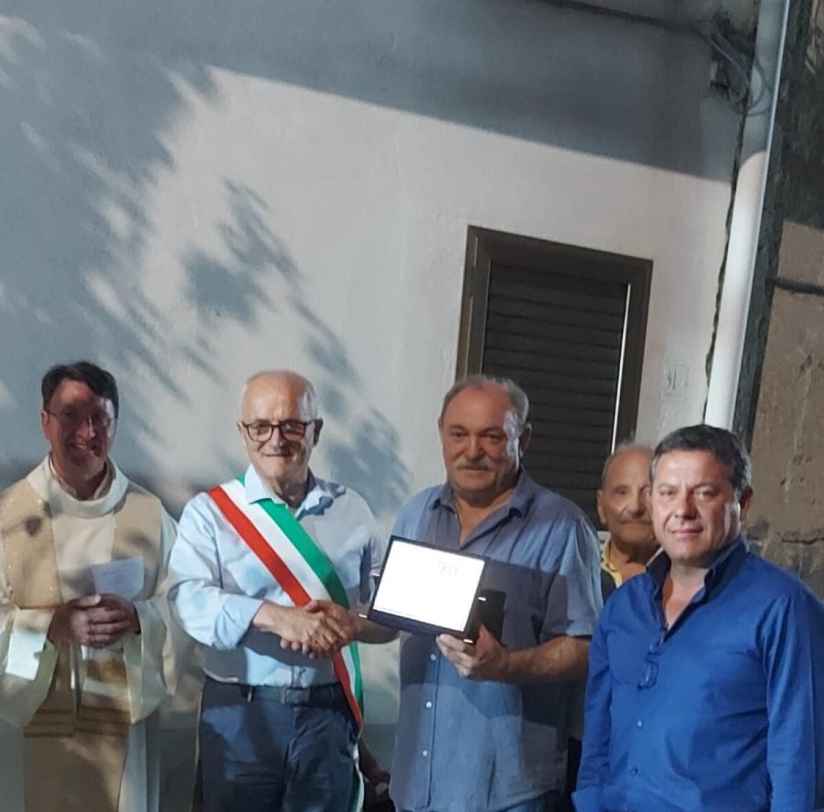 Castelvenere. Premiata l’attività commerciale più antica del paese che opera ininterrottamente da 90 anni. - 