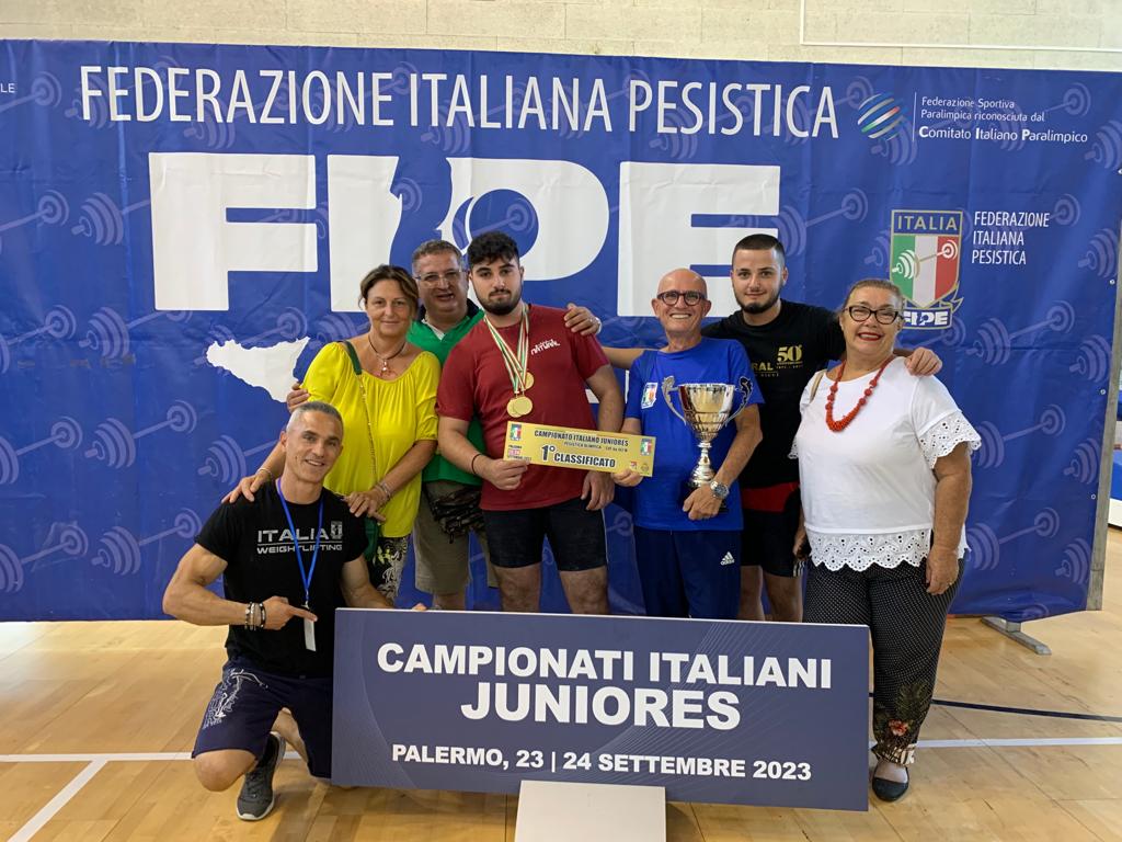 Cervinara. Matteo Dente conquista il titolo italiano nella categoria juniores di pesistica olimpica