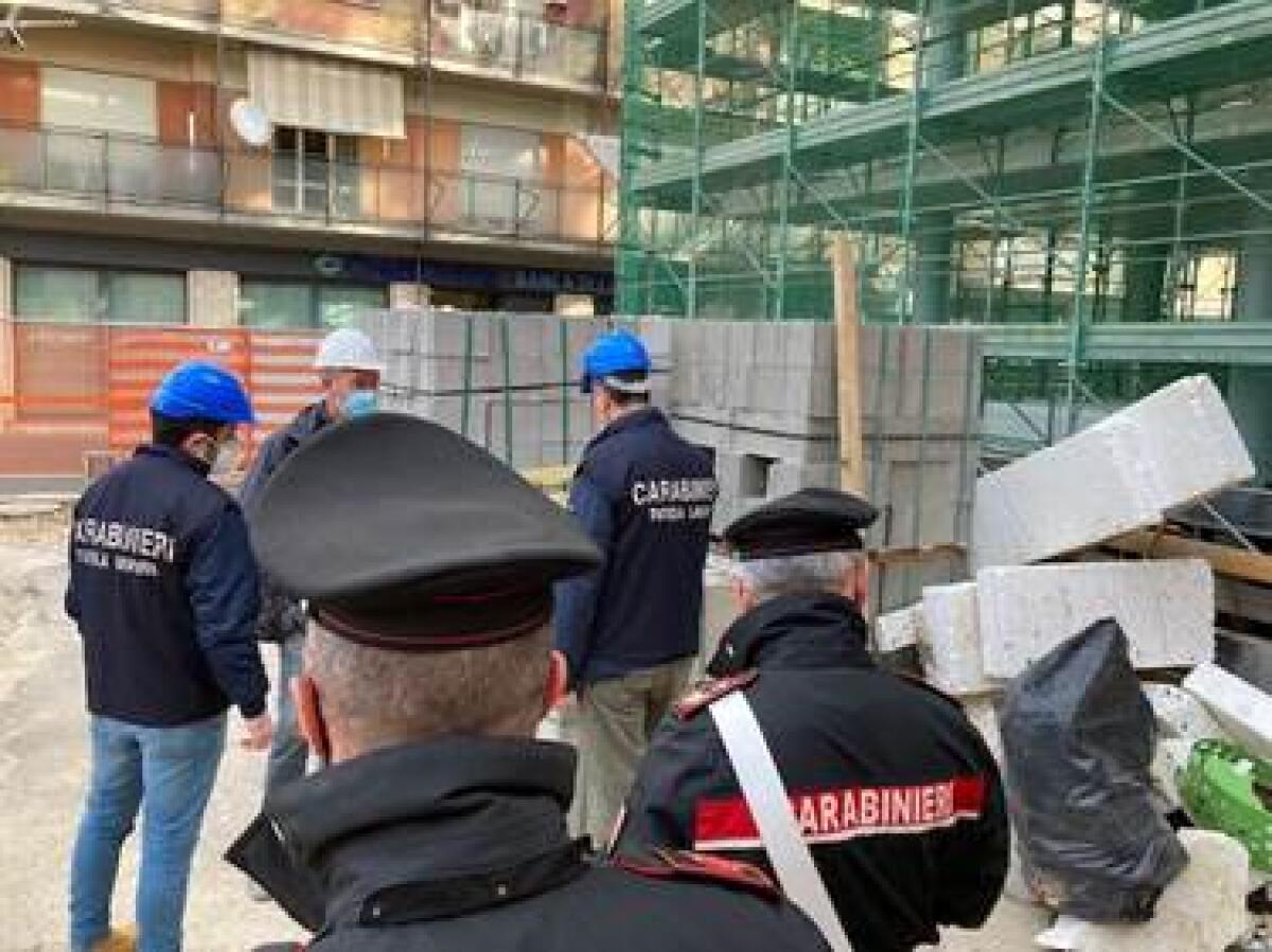 Ceppaloni. Controlli dei Carabinieri su cantieri edili - 