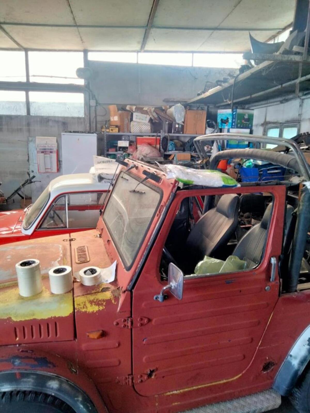Dugenta e Limatola, sequestrate due carrozzerie abusive - 