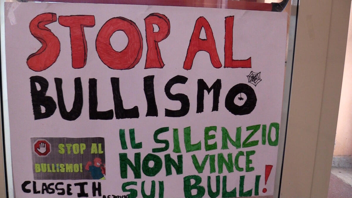 Bullismo, riparte la campagna del Corecom Campania ‘A Scuola Senza Bulli' - 
