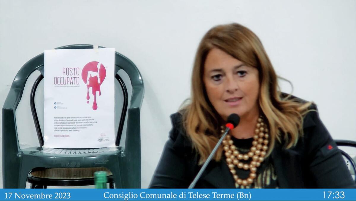 “Posto occupato” anche nel Consiglio Comunale di Telese Terme, contro la violenza di genere. - 