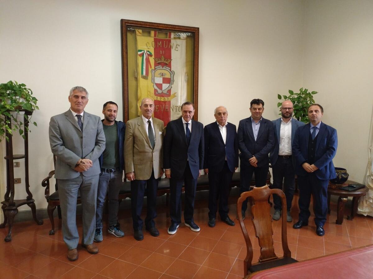 'Integra-Lago', un polo per gli sport nautici dedicato ai giovani a rischio e sottoposti a procedimenti penali. - 